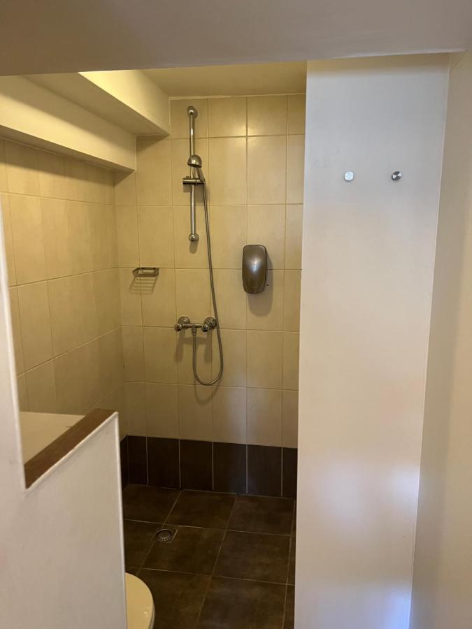 Twin Room Souterrain