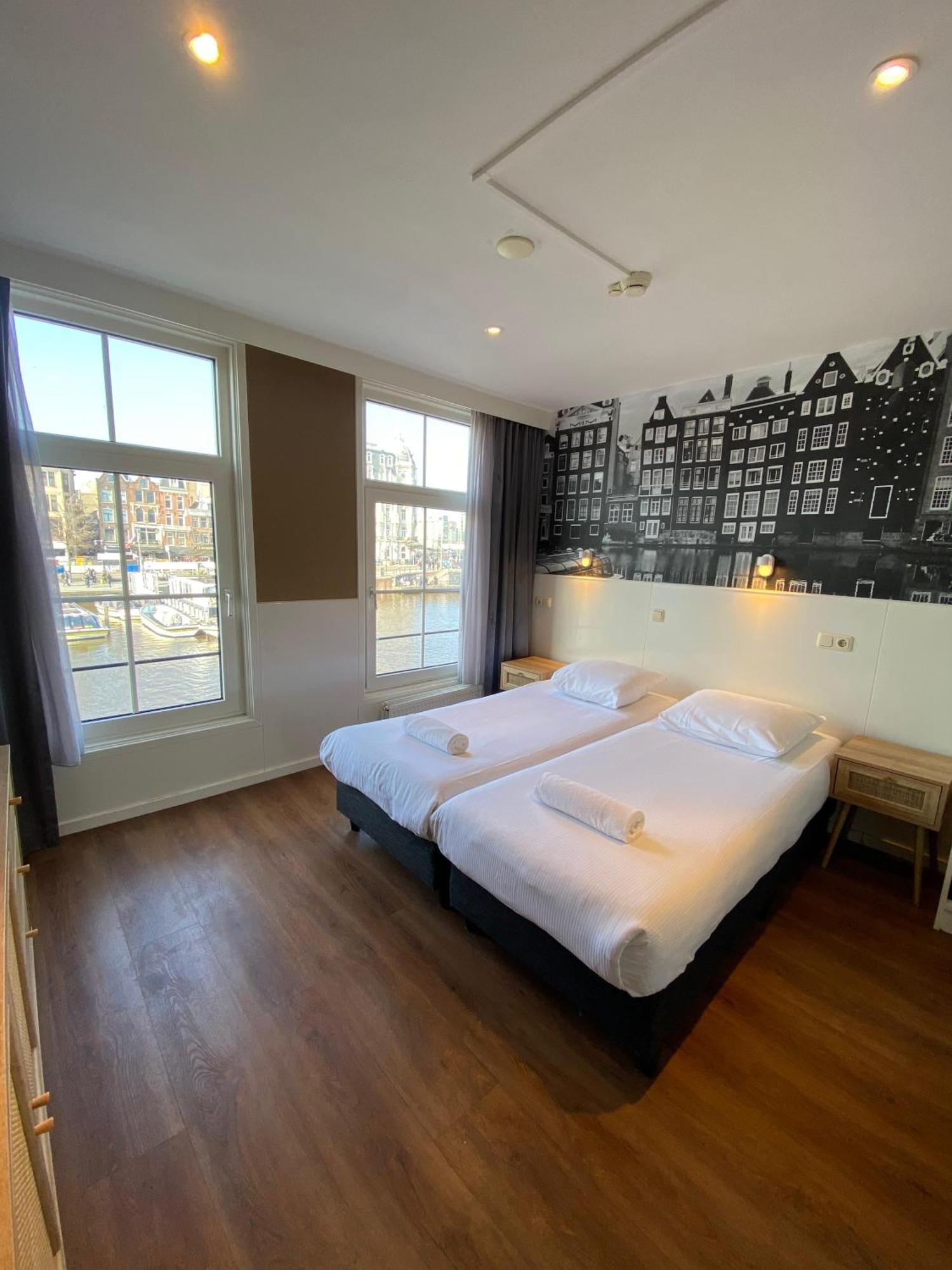 Double or Twin Room Canal View