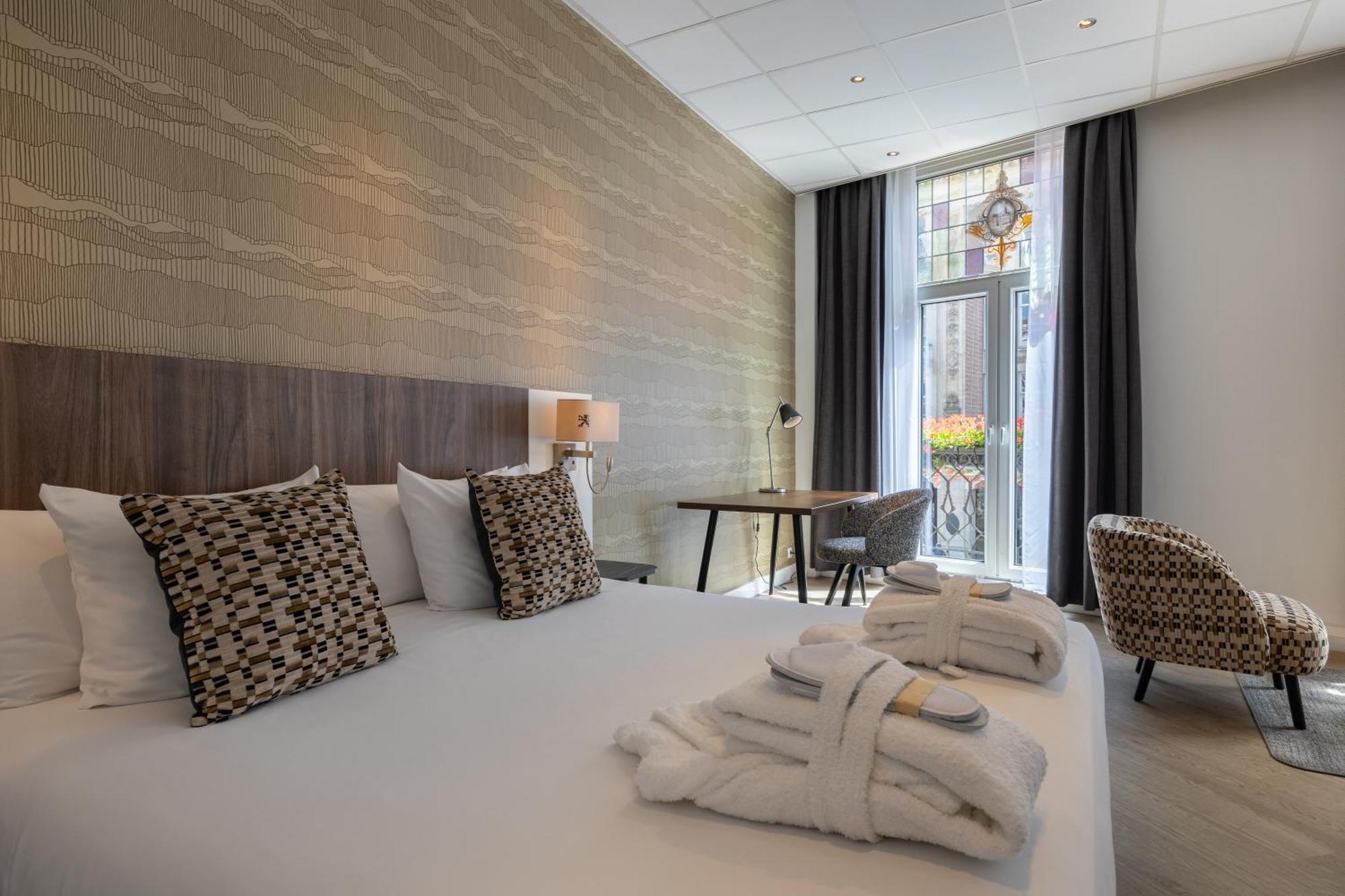 Premium Double or Twin Room City View