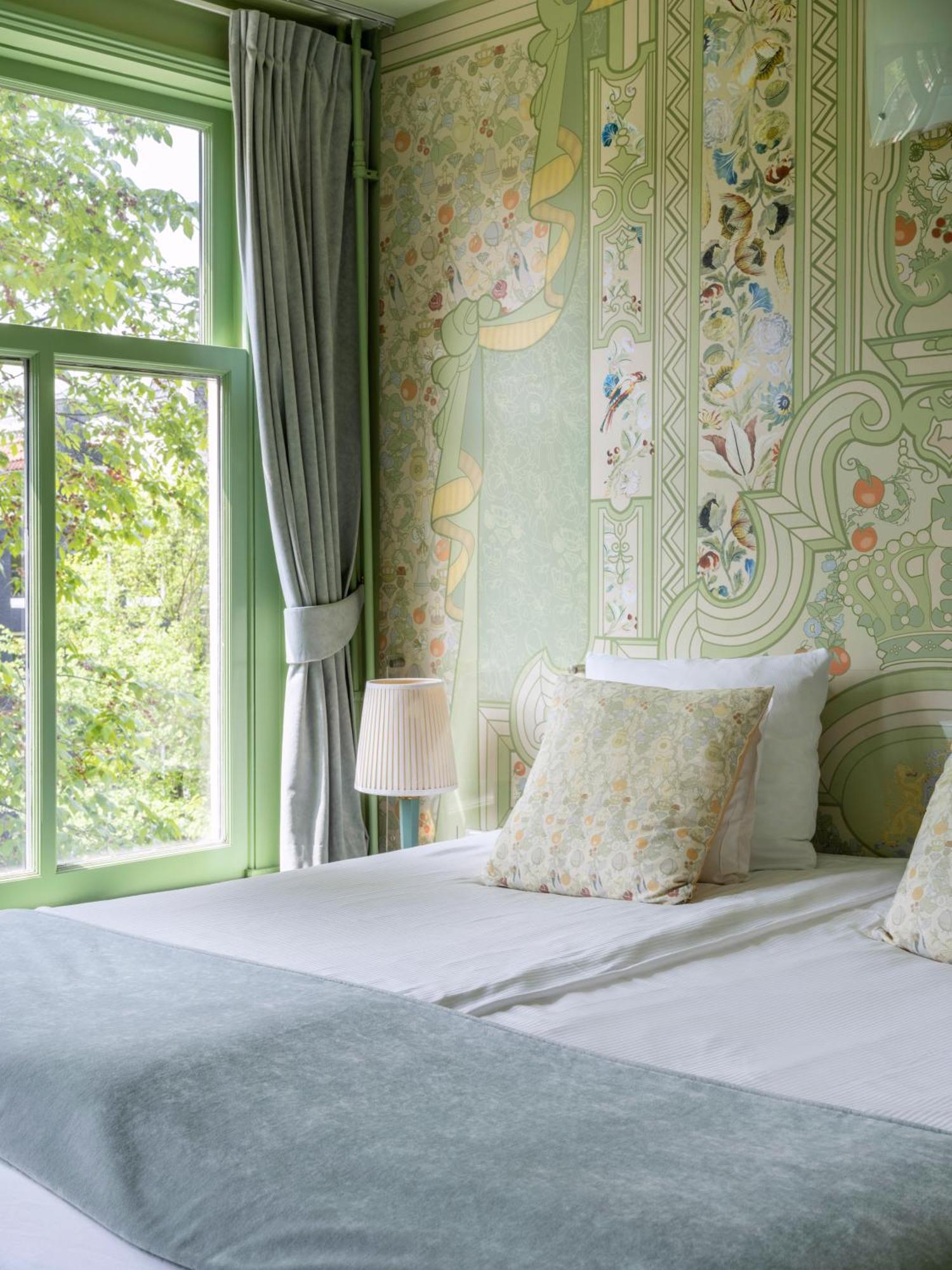 Double or Twin Room Canal View
