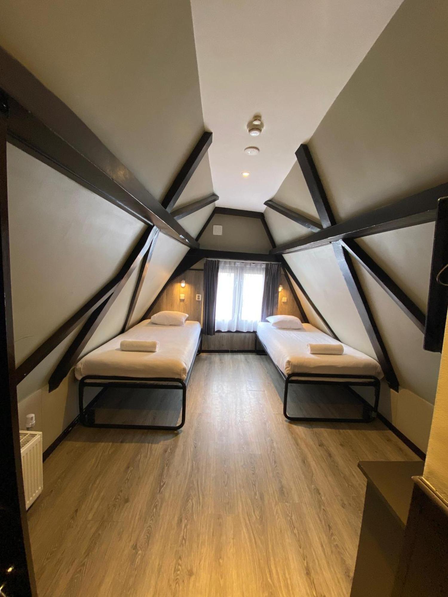 Double or Twin Room Canal View