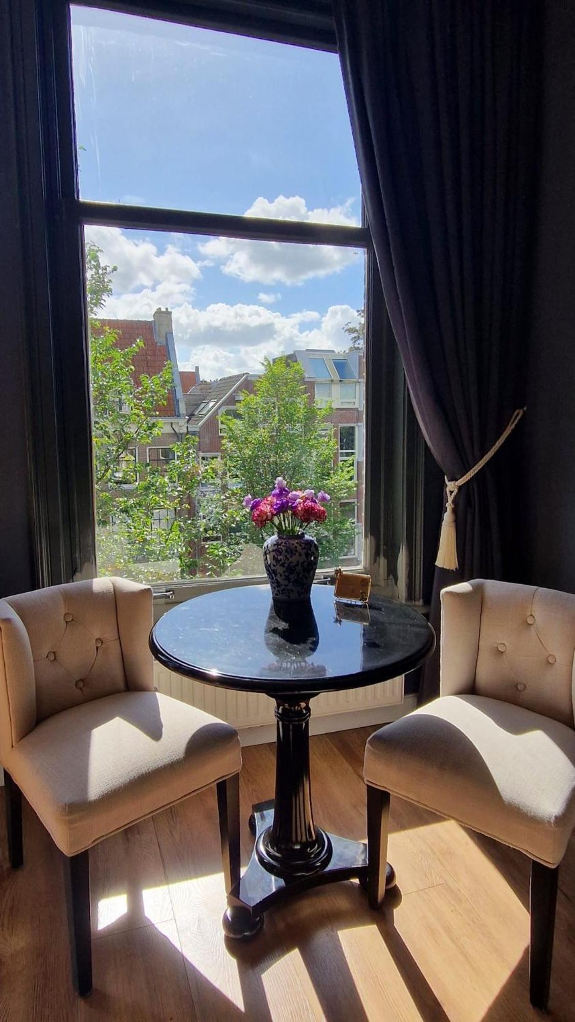 Double or Twin Room Canal View