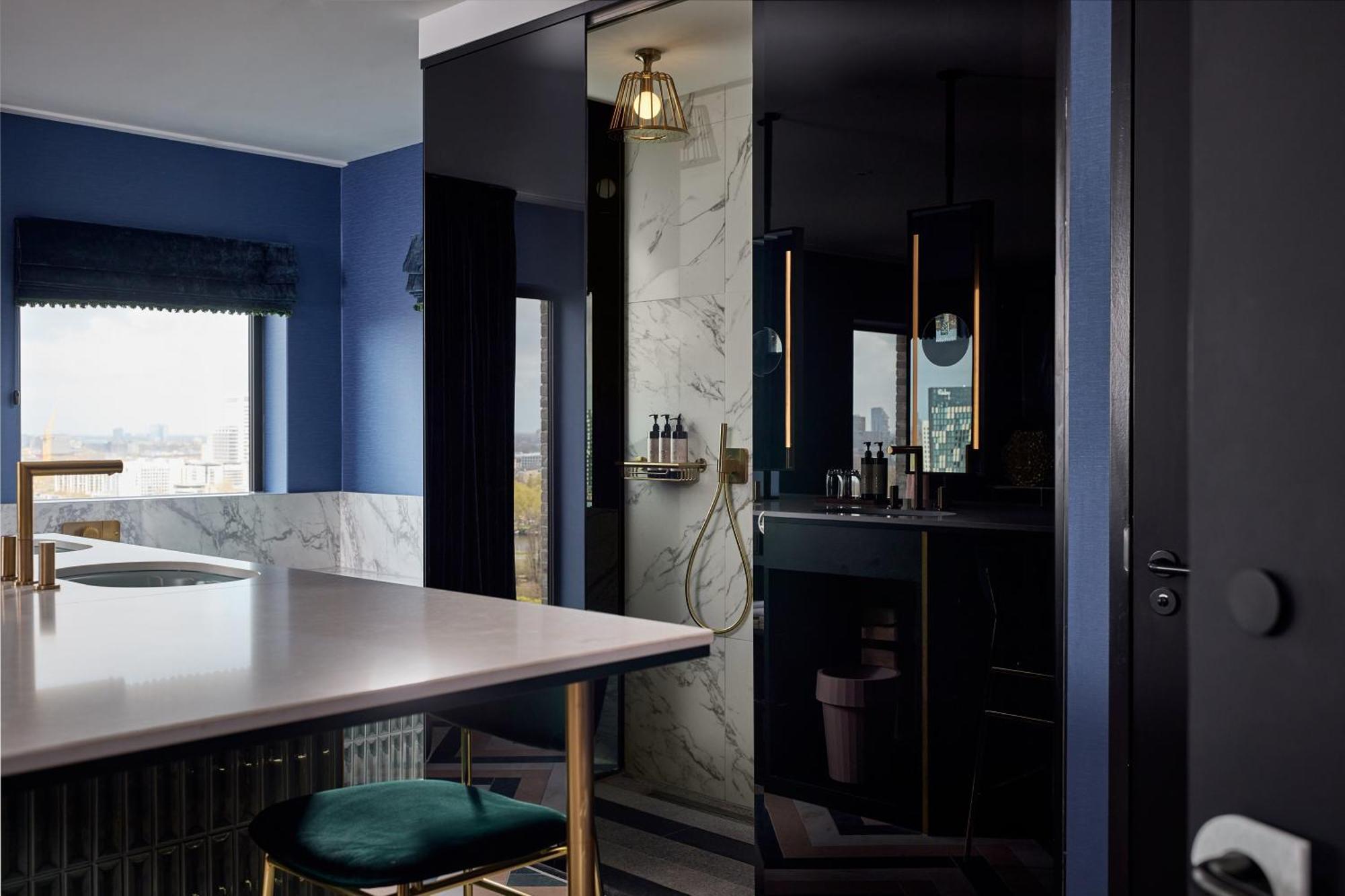 Penthouse Suite North