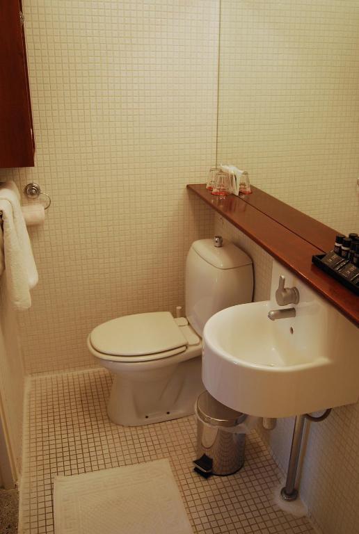 Twin Room,752535002:JPEG