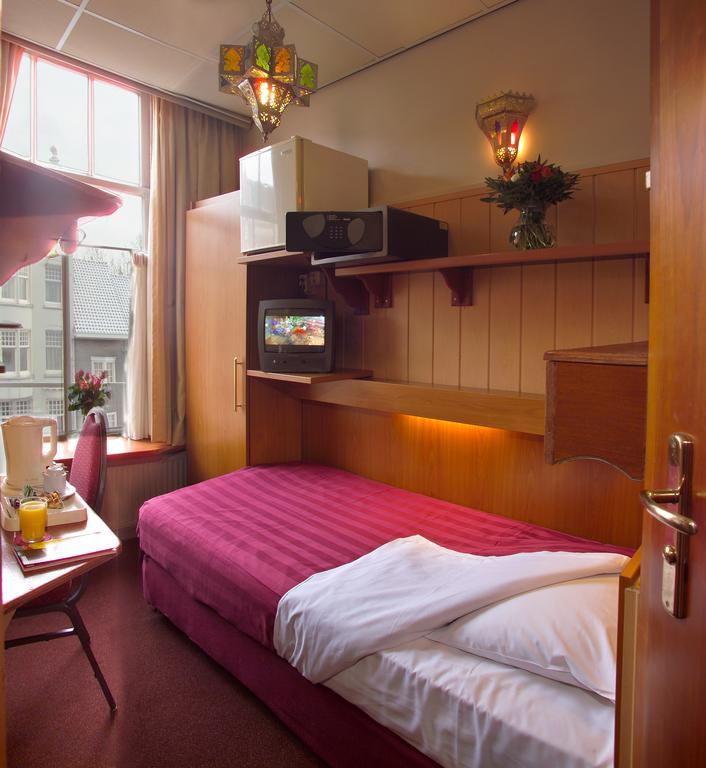 Single Room,117016504:JPEG