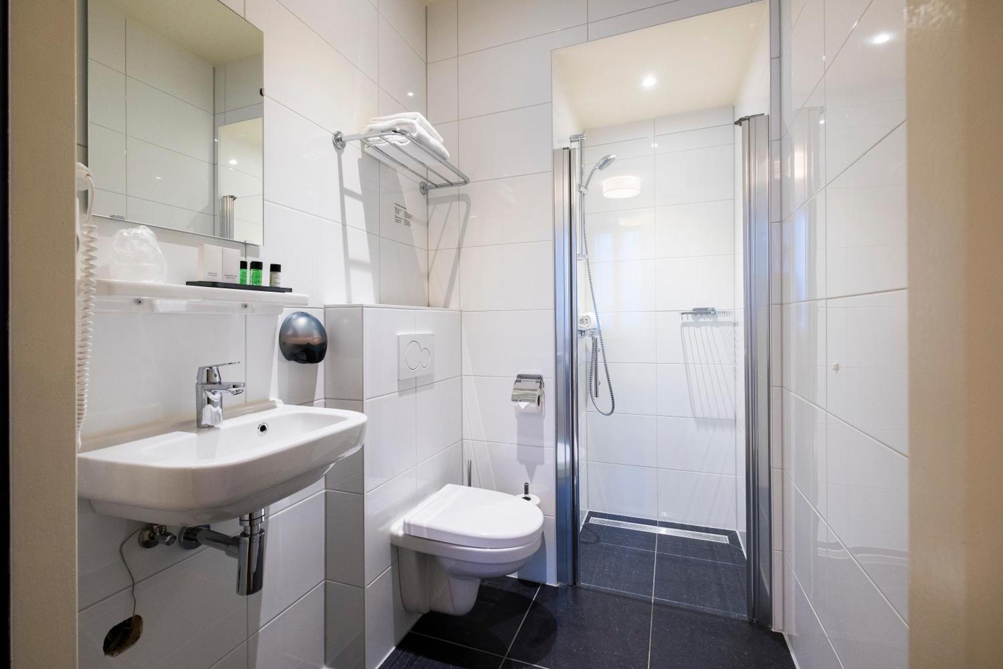Deluxe Small Single Room