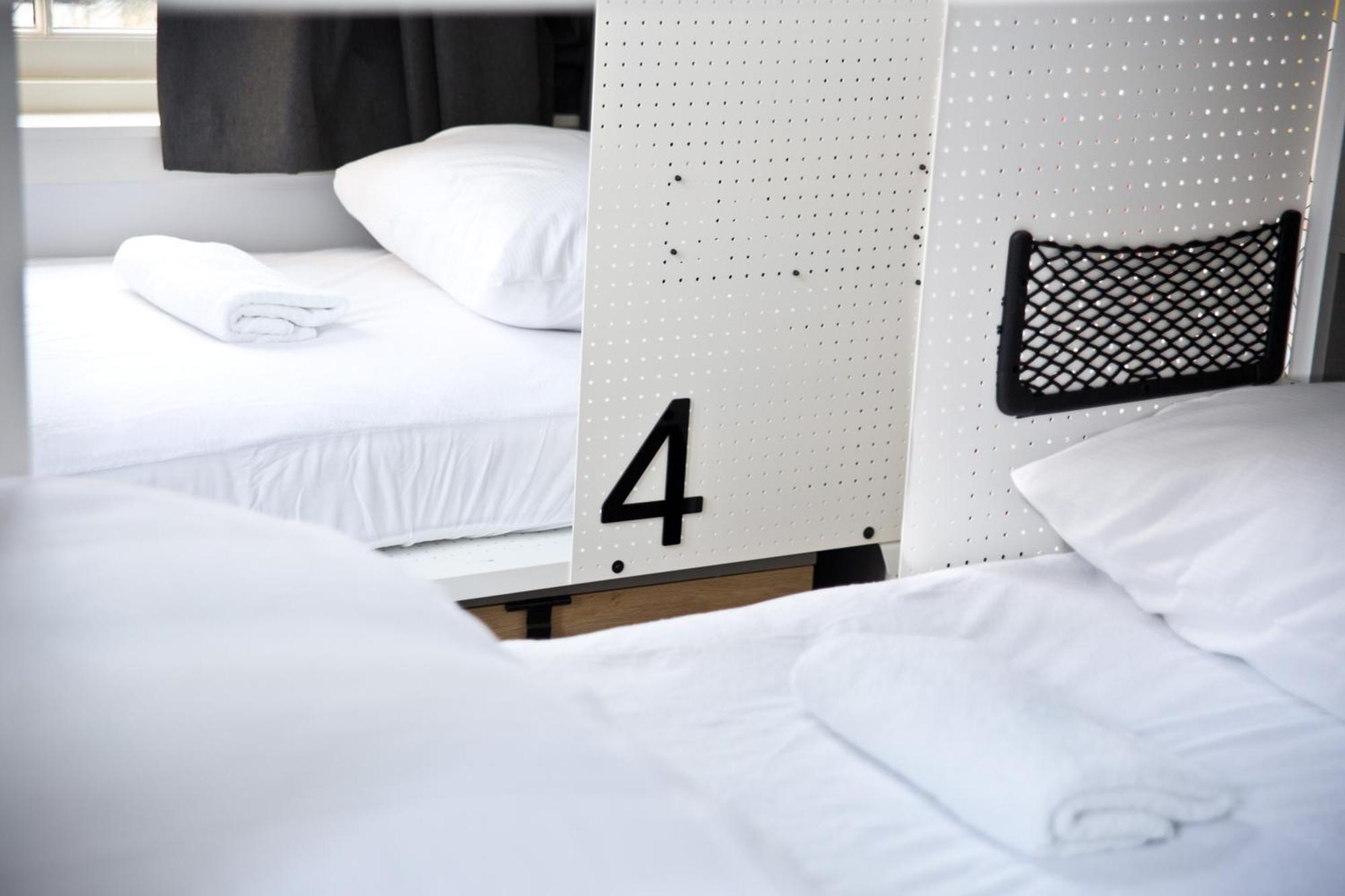 Bed 4 bed Dorm