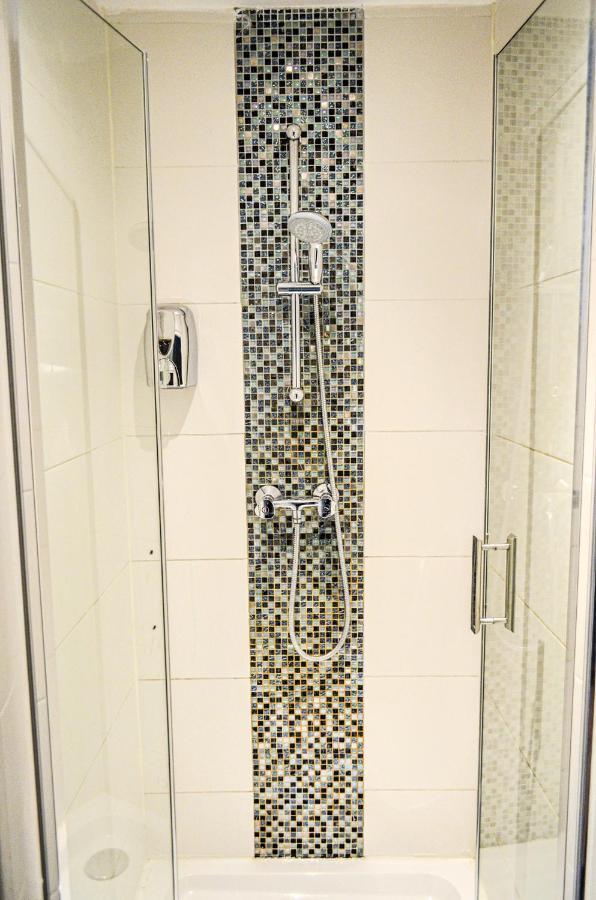 Triple Room with Shared Bathroom