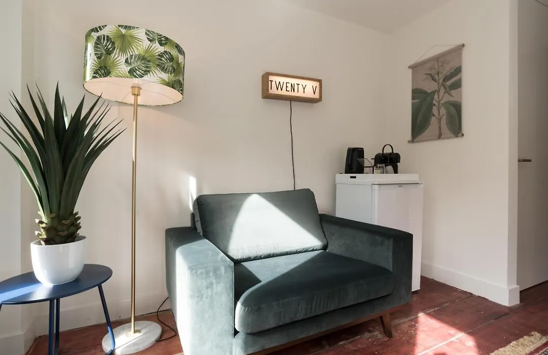Twenty Five Rooms-1