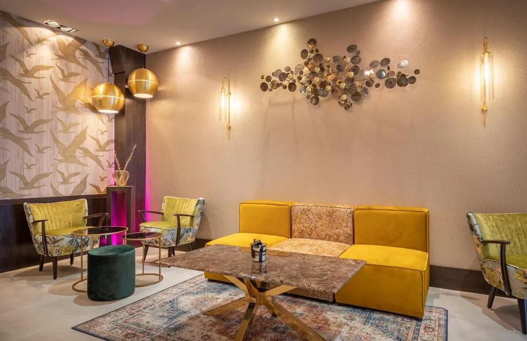 Hotel Oscar-1