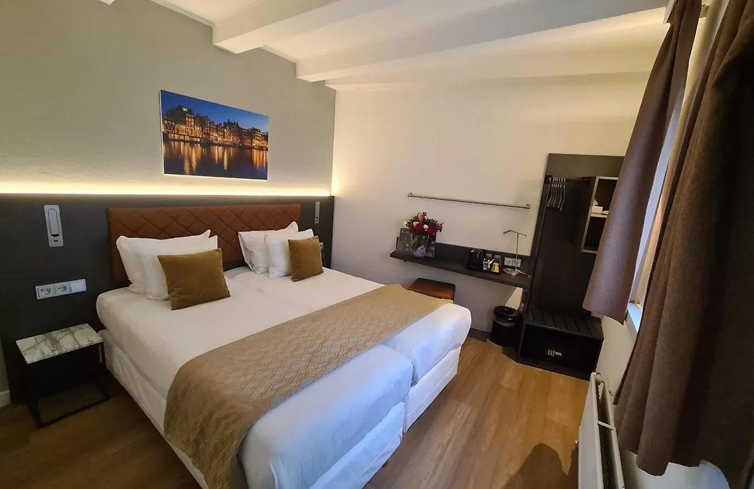 Avenue Hotel-1