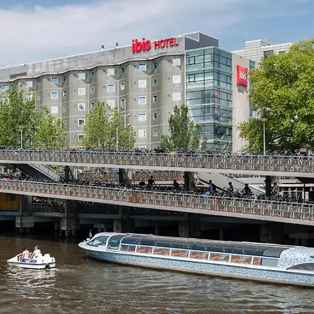 Ibis Amsterdam Centre-2