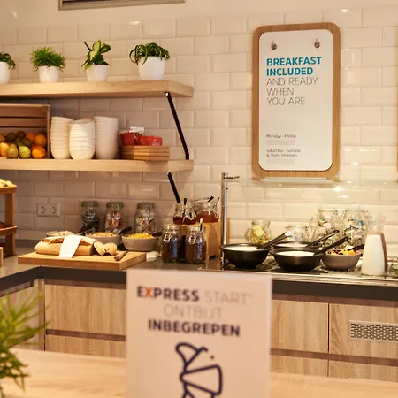 Holiday Inn Express Amsterdam - City Hall By Ihg-2