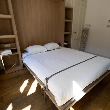 Plantage Hortus Apartments-3