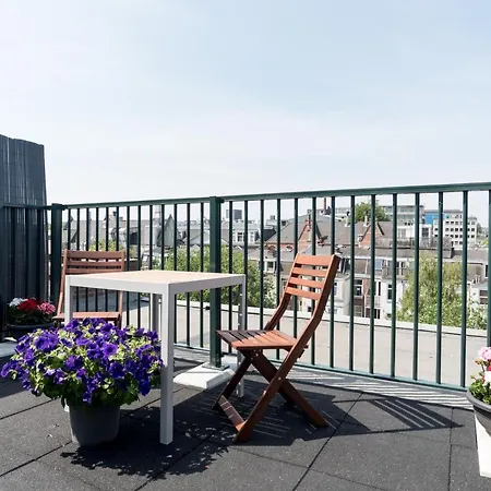 Central Rooftop Terrace Guest Suite-2