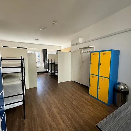 Xplore Hostel Amsterdam-3