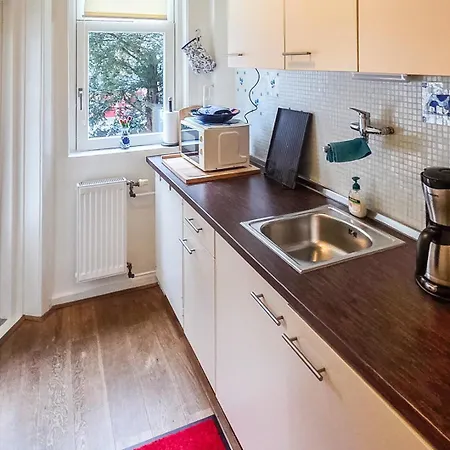 B&B West City Amsterdam-3