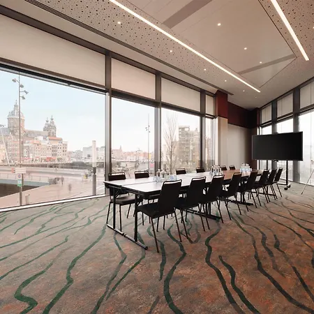 Doubletree By Hilton Amsterdam Centraal Station-2