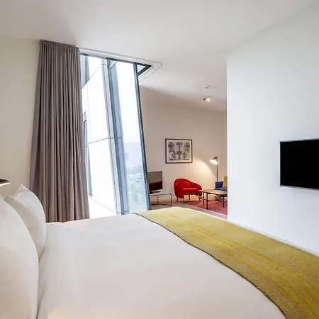 Premier Suites Amsterdam-2